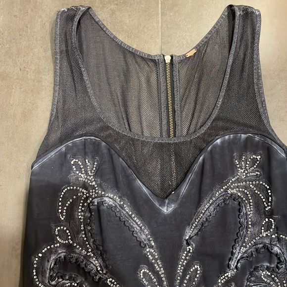 Free People - Picture 2 of 5